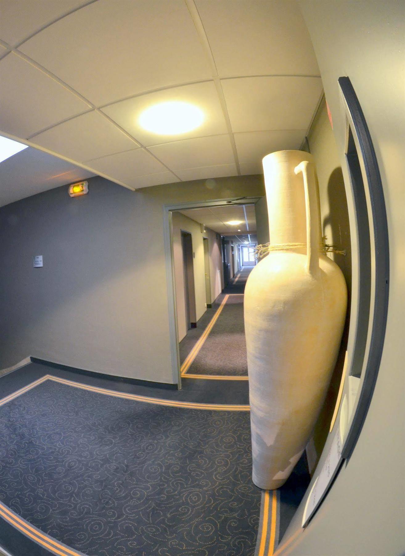 Park Hotel & Appartements Cholet Esterno foto