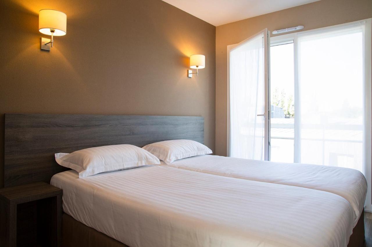 Park Hotel & Appartements Cholet Esterno foto
