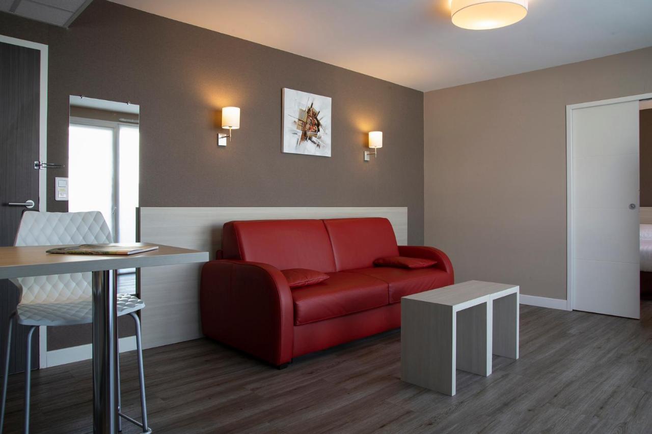 Park Hotel & Appartements Cholet Esterno foto